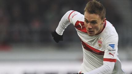 Alexandru Maxim scoate un penalty decisiv in Bundesliga