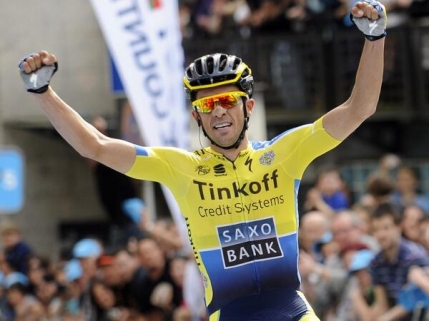 Contador a aprins fumigenele in Turul Tarii Bascilor