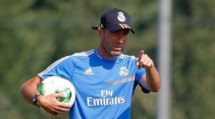 Zidane isi incepe cariera de antrenor principal in Ligue 1