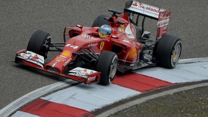 Ferrari scoate capul in China prin Alonso