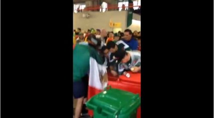 Fanii Mexicului au furat zeci de beri la Cupa Mondiala (video)