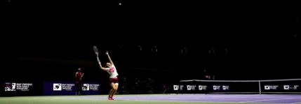 GAME cu GAME Simona Halep - Eugenie Bouchard, primul meci de la Singapore din Turneul Campioanelor
