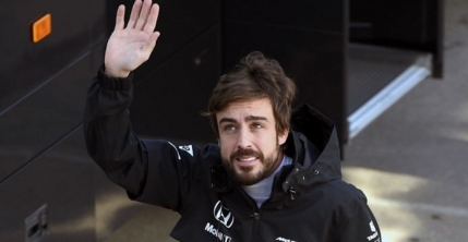 Fernando Alonso a luat-o razna dupa accident: Am 13 ani si sunt pilot de karting