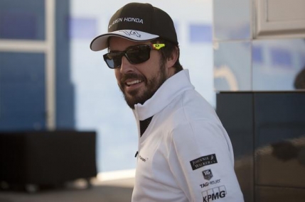 Fernando Alonso revine la Sepang