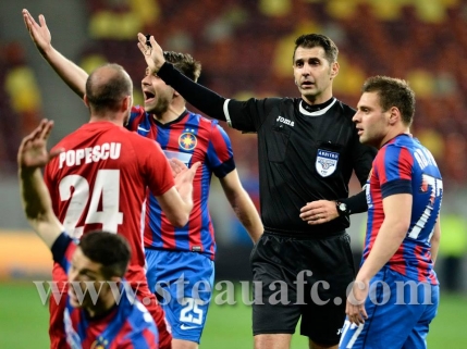 Steaua acuza arbitrajul de la meciul cu Otelul: Robert Dumitru sa se ceara afara
