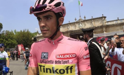 Alberto Contador continua Turul Italiei dupa ce a cazut in etapa a 6-a