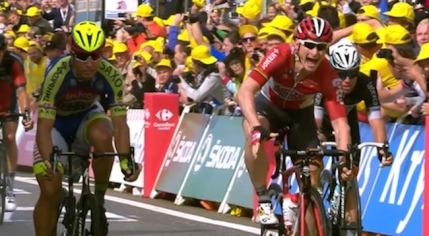 Turul Frantei: Fabian Cancellara se imbraca in galben dupa etapa de la Zelande