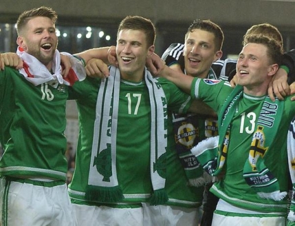 Irlanda de Nord se califica la primul Campionat European din istorie