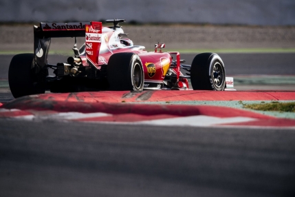 Ferrari termina in top primele teste de la Barcelona. Mercedes conduce la numarul de tururi
