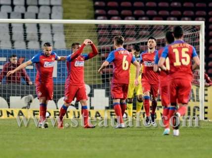 Reghecampf prefateaza semifinala de Cupa Romaniei cu Dinamo: Sa nu primim gol si sa nu pierdem. Trei stelisti au gripa