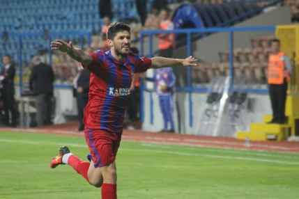 Gol fabulos marcat de Cristi Tanase pentru Karabukspor (VIDEO)