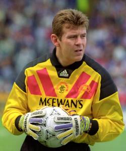 A murit o legenda a clubului Glasgow Rangers. In 1995 a luat un super gol pe Ghencea de la Daniel Prodan