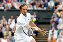 Daniil Medvedev merge în „sferturi” la Wimbledon, după un meci cu o urgență medicală în tribune