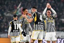 Juventus învinge campioana Napoli