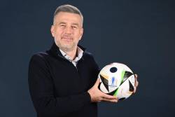 Edward Iordănescu merge pe continuitate la echipa națională