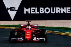 Vettel, victorie pentru Ferrari in Marele Premiu al Australiei