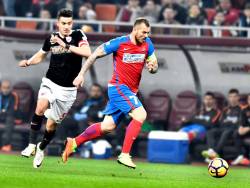 Steaua o bate pe Dinamo si continua cursa pentru titlu