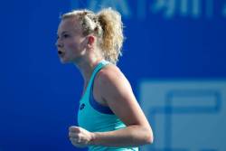 Siniakova produce surpriza si o elimina pe Sharapova in semifinale