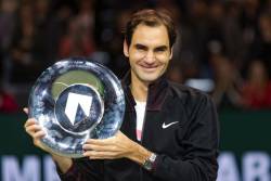 Federer obtine titlul la Rotterdam