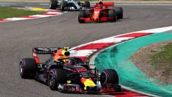 Ricciardo castiga Marele Premiu al Chinei. Vettel si Hamilton nu prind podiumul!