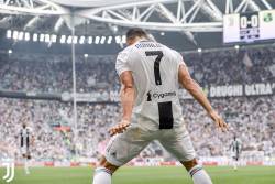 Grande Cristiano Ronaldo. Primele goluri la Juventus si ce goluri!