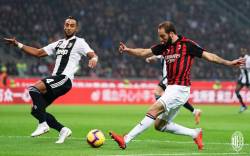 Higuain, penalty ratat si eliminare in Milan – Juventus