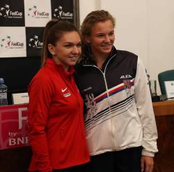 Asa am trait Fed Cup: Katerina Siniakova - Simona Halep