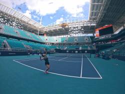 Simona Halep debuteaza vineri noapte la Miami Open