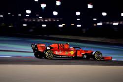 Charles Leclerc, pole position pentru Ferrari in Bahrain