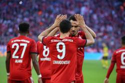 Bayern o demoleaza pe Borussia Dortmund si trece pe primul loc