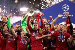 Liverpool castiga a 6-a oara Liga Campionilor