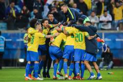 Brazilia cu mari emotii in semifinalele Copei America