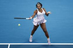 Serena Williams merge ceas la Australian Open. Revenire fabuloasa din partea Carolinei Wozniacki