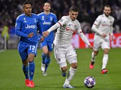 Lyon produce surpriza cu Juventus