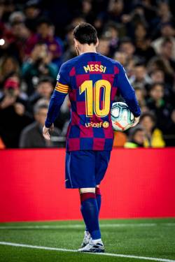Lionel Messi, accidentat! Ar putea rata primul meci din La Liga
