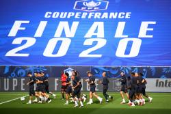 Fotbalul revine in Franta dupa patru luni de intrerupere