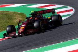 Gura de oxigen pentru Ferrari in primele antrenamente de la Mugello