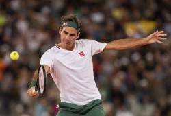 Roger Federer si-a anuntat revenirea pe teren