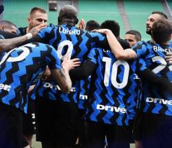 Inter face spectacol cu modesta Crotone pentru primul loc in Serie A. Dragus a privit de pe margine