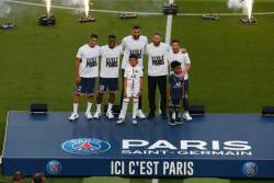 PSG a facut spectacol cu Messi in tribuna la primul meci pe Parc des Princes. Primire fabuloasa din partea suporterilor (video)