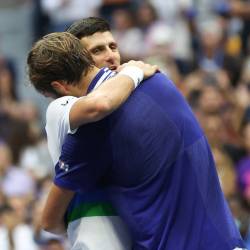 Novak Djokovic pierde meciul cu istoria tenisului. Sarbul invins in finala US Open de un rus desprins parca din seria Rocky