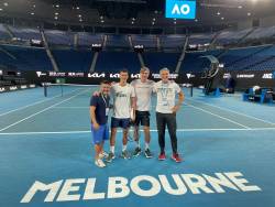 Familia lui Djokovic jubileaza la Belgrad: “Este cea mai mare victorie a carierei lui” | Djokovic s-a antrenat prima oara de la sosirea in Australia
