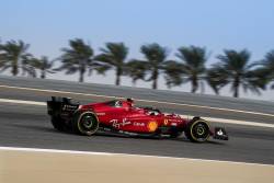 Sainz ridica din nou stacheta pentru Ferrari