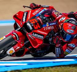 Ducati obtine prima victorie cu motocicleta de uzina la MotoGP