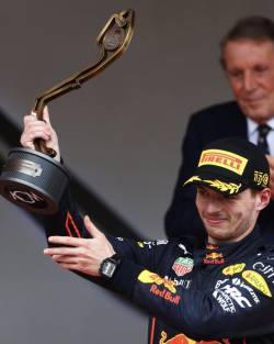 Max Verstappen s-ar putea retrage din F1 de la Red Bull