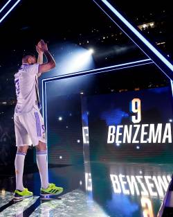 UEFA explica de ce a fost anulat golul lui Benzema in finala Champions League