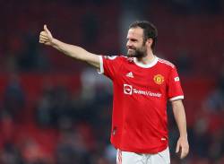 Juan Mata si-a anuntat plecarea de la Manchester United
