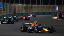 Perez obține victoria în Arabia Saudită. Verstappen rămâne lider la general după un efort în ultimul tur