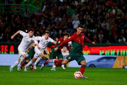Campioana Europei pierde pe teren propriu în reeditarea finalei de la EURO 2020. Cristiano Ronaldo scrie istorie în continuare