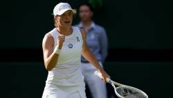 Swiatek merge în sferturile de finală de la Wimbledon grație unei erori de arbitraj